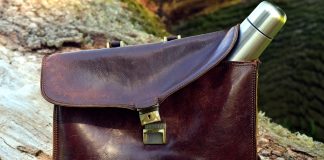 Портфель. Изображение из фотобанка