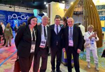 Сергей Сокол и Валентин Коновалов на выставке «Россия»