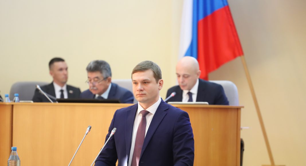 Коновалов на сессии