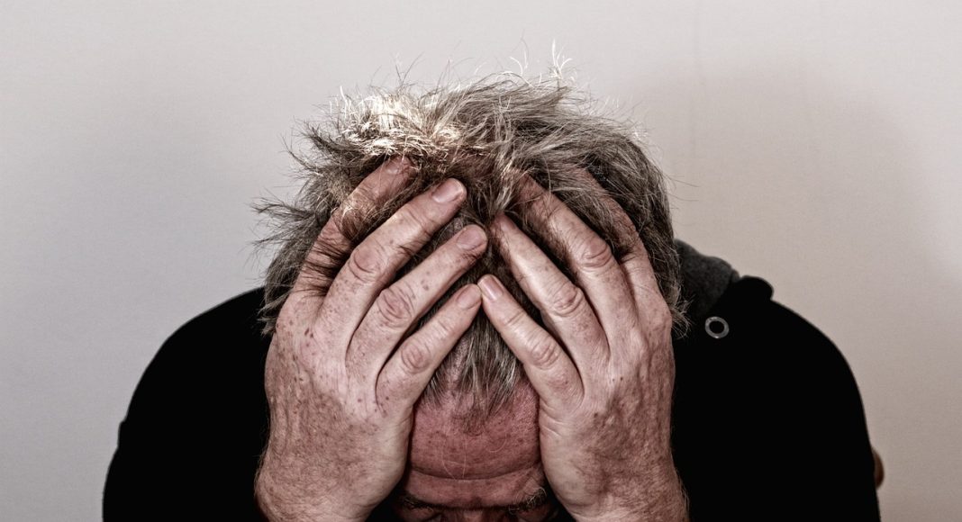 Уныние. Апатия. Грусть. Изображение из фотобанка