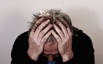Политическая стерилизация ведёт к деградации — мнение Уныние. Апатия. Грусть. Изображение из фотобанка
