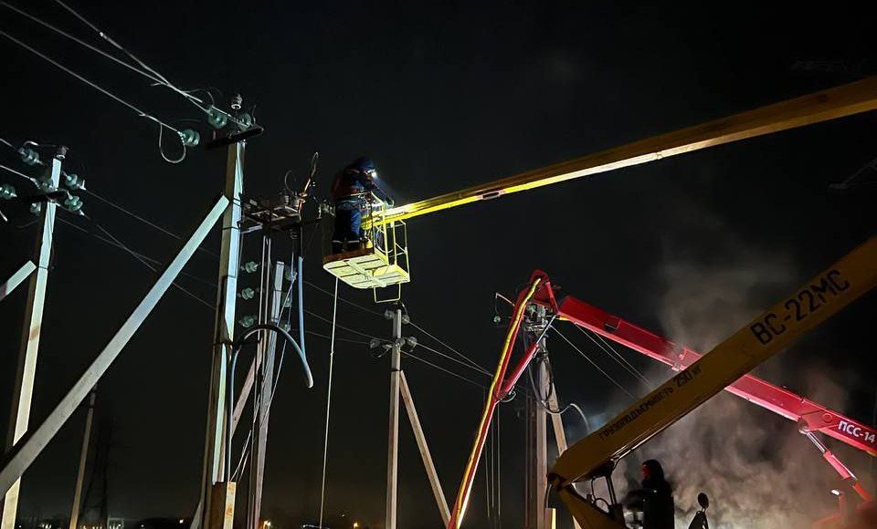 Россети Сибирь на объекте. Фото компании