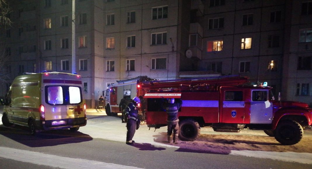 Пожарные. Фото МЧС по РХ Пожарные. Фото МЧС по РХ