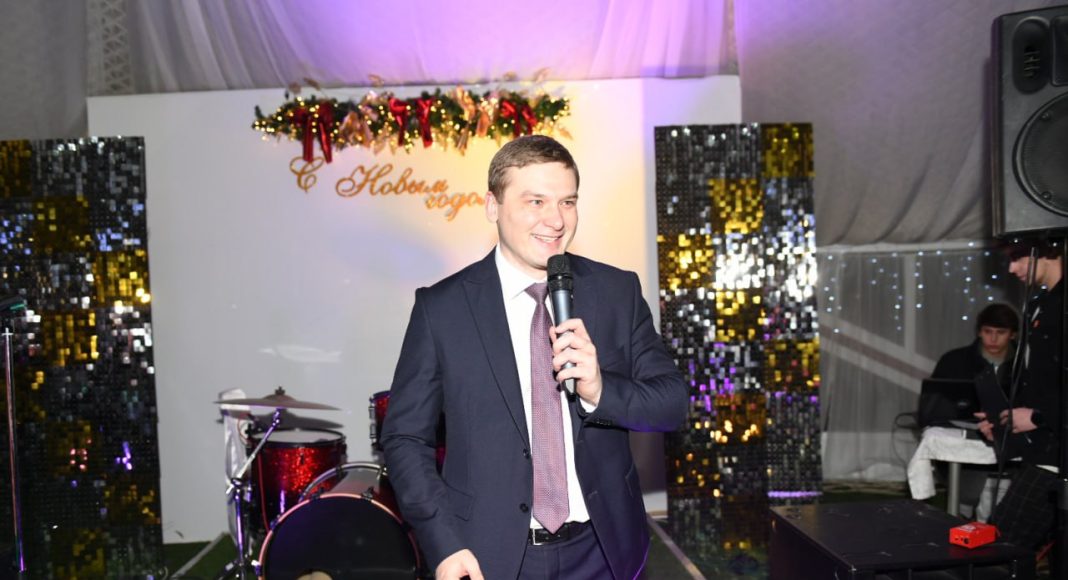 Валентин Коновалов. Движение первых