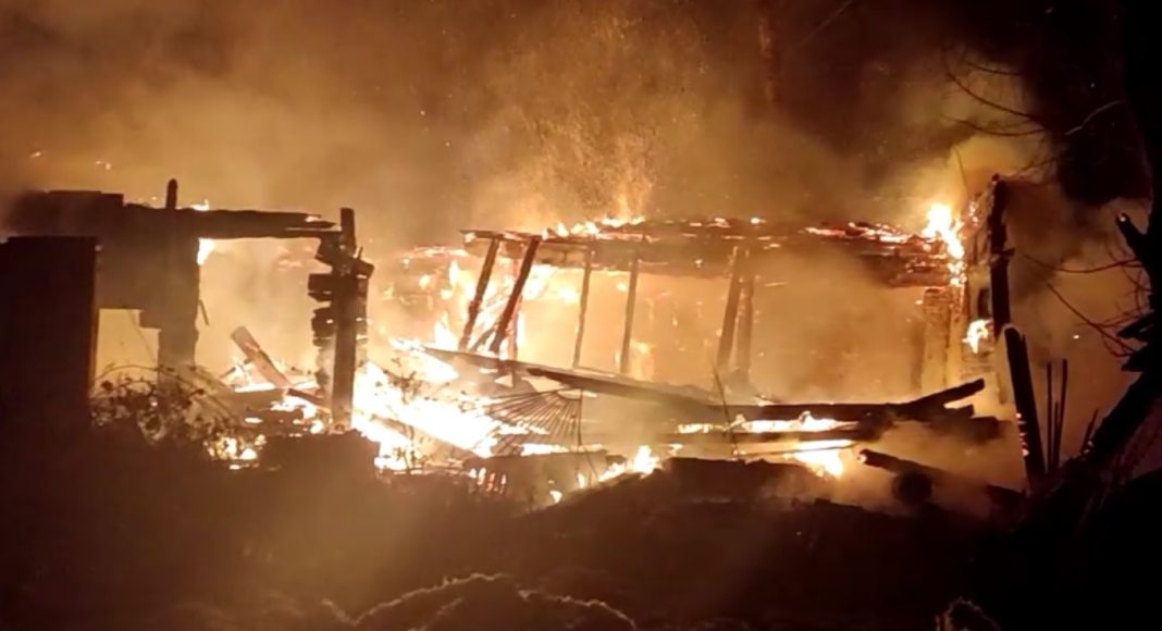 Пожар. Скрин видео МЧС Хакасии