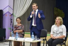 Т.Раменская, В.Коновалов, И.Войнова. Фото со страницы Ирины Войновой