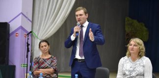 Т.Раменская, В.Коновалов, И.Войнова. Фото со страницы Ирины Войновой