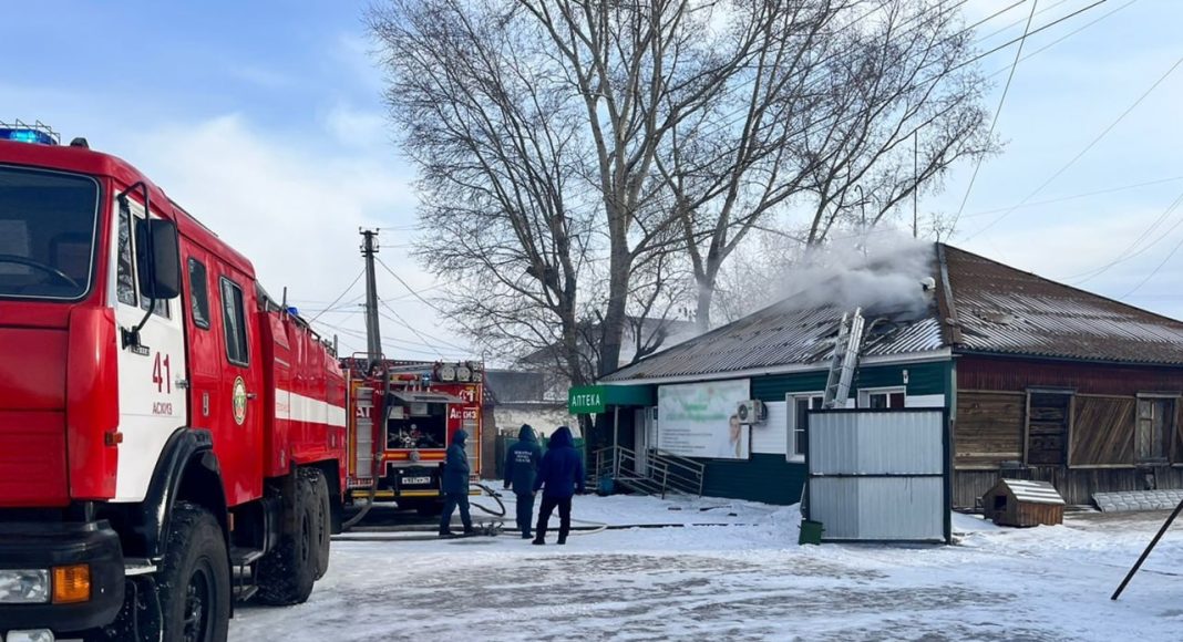 Пожарные. Фото МЧС по РХ Пожарные. Фото МЧС по РХ