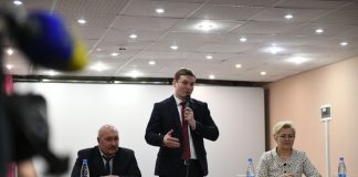 Валентин Коновалов и Владимир Найденов в Сорске. Фото пресс-службы главы РХ
