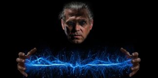 Напряжение. Изображение из фотобанка