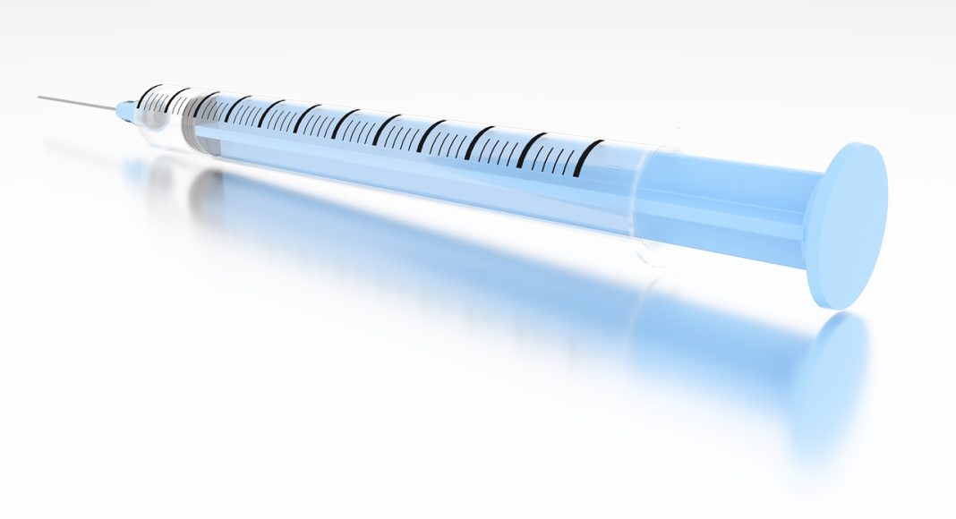 Шприц. Изображение из фотобанка