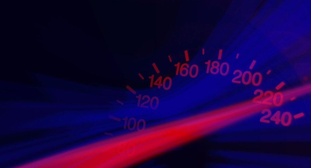 Скорость. Спидометр. Изображение из фотобанка Скорость. Спидометр. Изображение из фотобанка