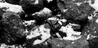 Уголь. Фото pulse19.ru