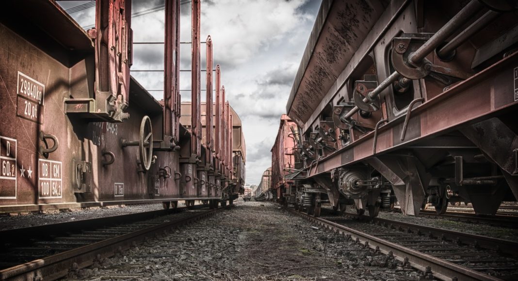 Вагоны. Железная дорога. Изображение из фотобанка