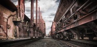 Вагоны. Железная дорога. Изображение из фотобанка