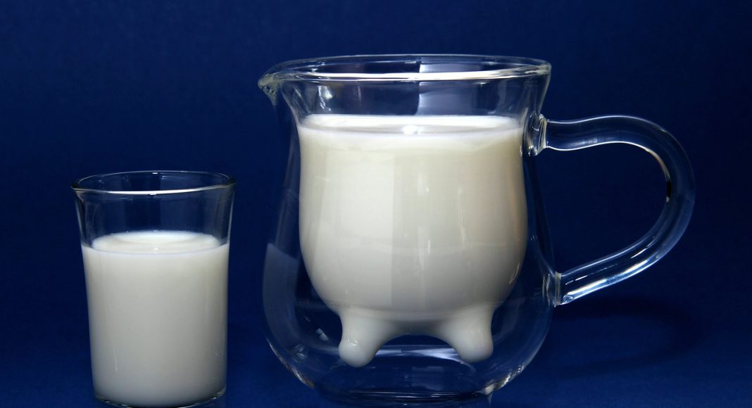 Молоко. Изображение из фотобанка Молоко. Изображение из фотобанка