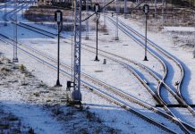 Железная дорога. Изображение из фотобанка