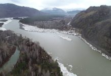 Река Абакан. Район Абазы. Фото предоставлено пресс-службой Управления по ГО и ЧС