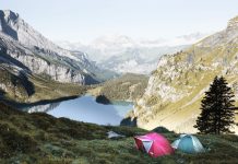 Отдых на природе. Изображение из фотобанка