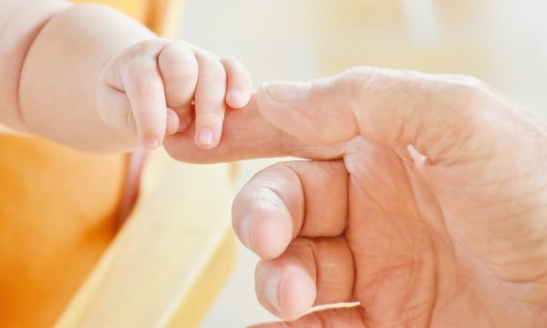 В первые часы 2026 года в Хакасии родились два малыша