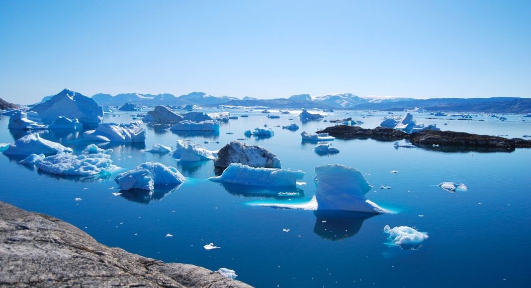 Льды. Арктика. Изображение из фотобанка