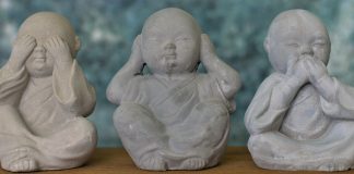 Три мудреца: ничего не вижу, ничего не слышу, ничего никому не скажу