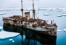 Старый корабль. Изображение kandinsky