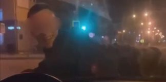 На капоте. Фото ГИБДД РХ