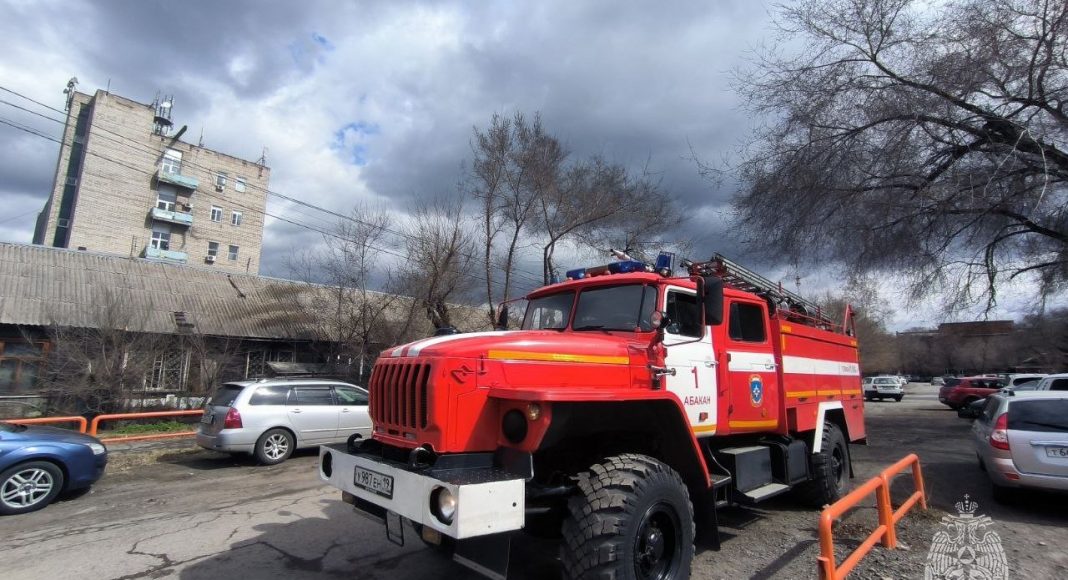 Пожарные. Фото МЧС по РХ