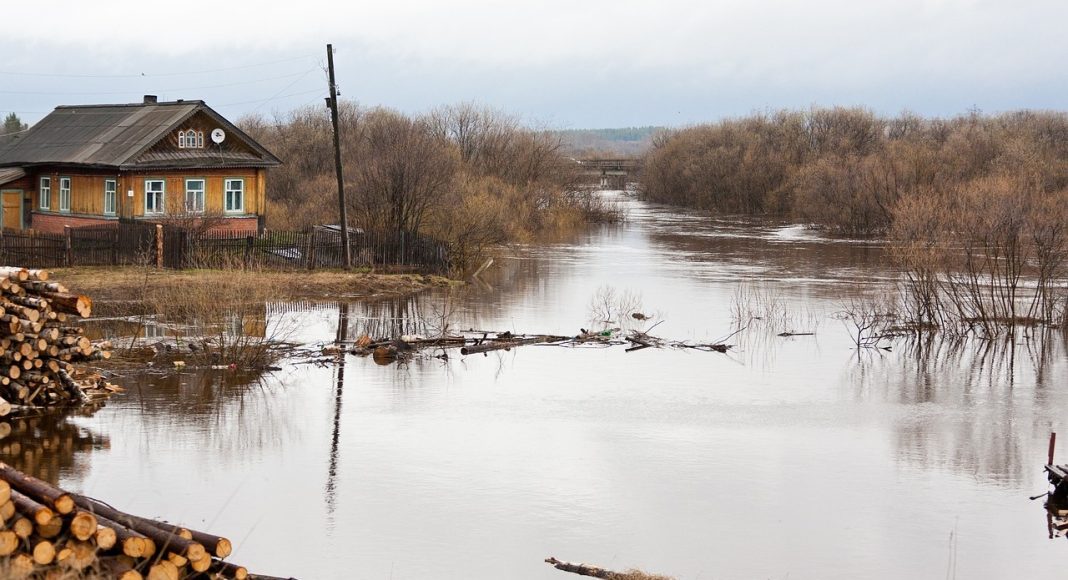 Подтопление. Изображение из фотобанка