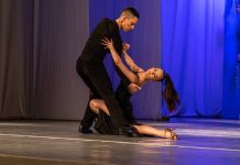 Александр Малышко и Алёна Карасева. Фото предоставлено пресс-службой Минкультуры РХ