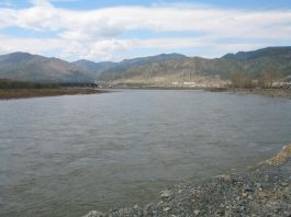 Река Абакан. Фото предоставлено пресс-службой Государственного комитета по ГО и ЧС