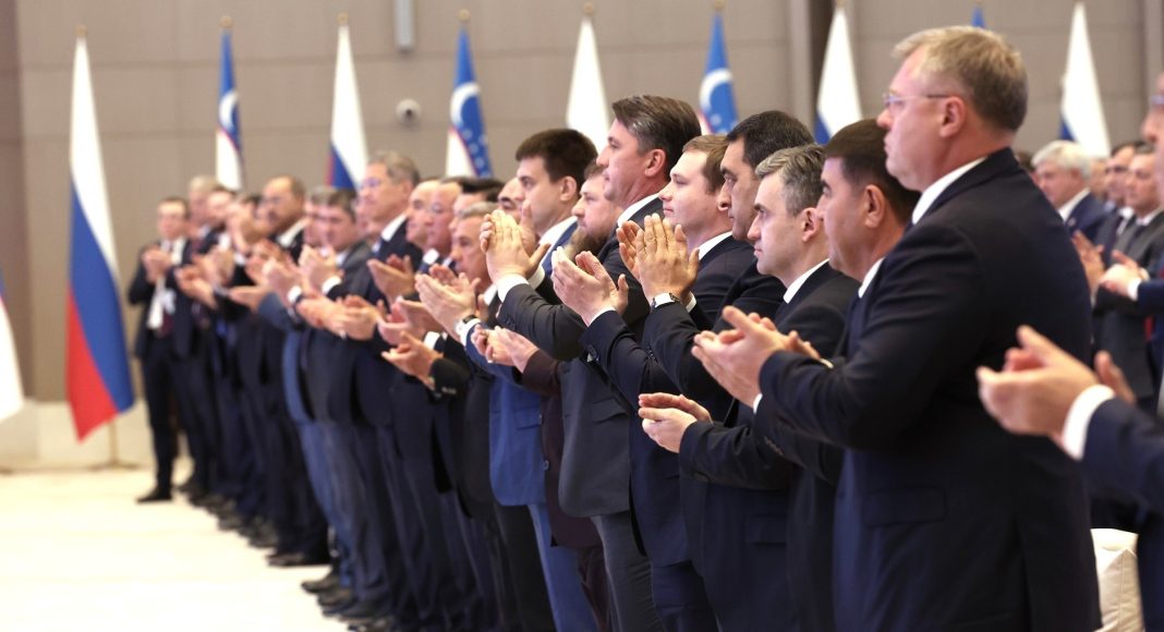 Совет регионов РФ и Узбекистана. Фото: kremlin.ru