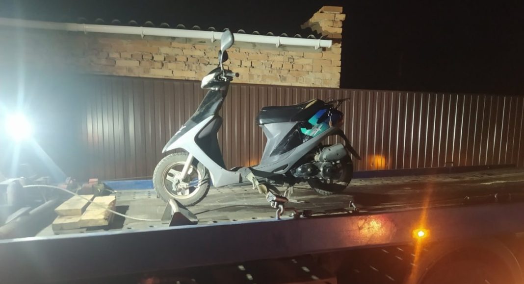 Фото МВД Эвакуация мопеда