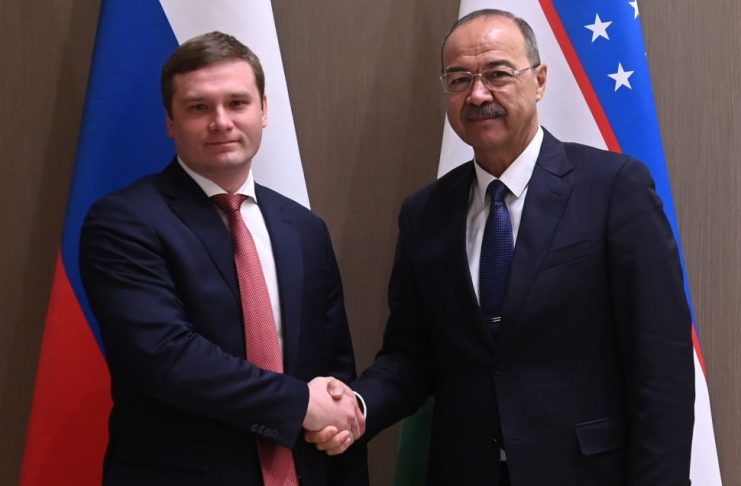 Валентин Коновалов и премьер-министр Узбекистана. Фото предоставлено пресс-службой главы РХ