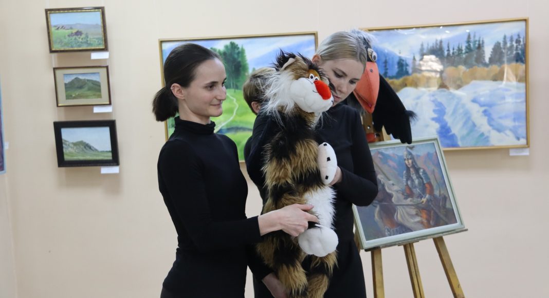 «Ночь музеев» в Абаканской картинной галерее. Фото Администрации Абакана