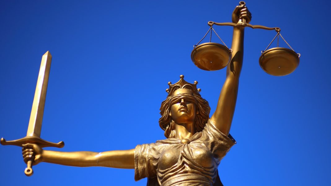 Суд, Фемида. Изображение из фотобанка