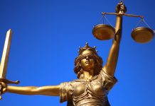 Суд, Фемида. Изображение из фотобанка