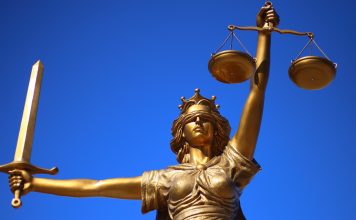 Жительницу Аскизского района будут судить за незаконное оформление сим-карт Суд, Фемида. Изображение из фотобанка