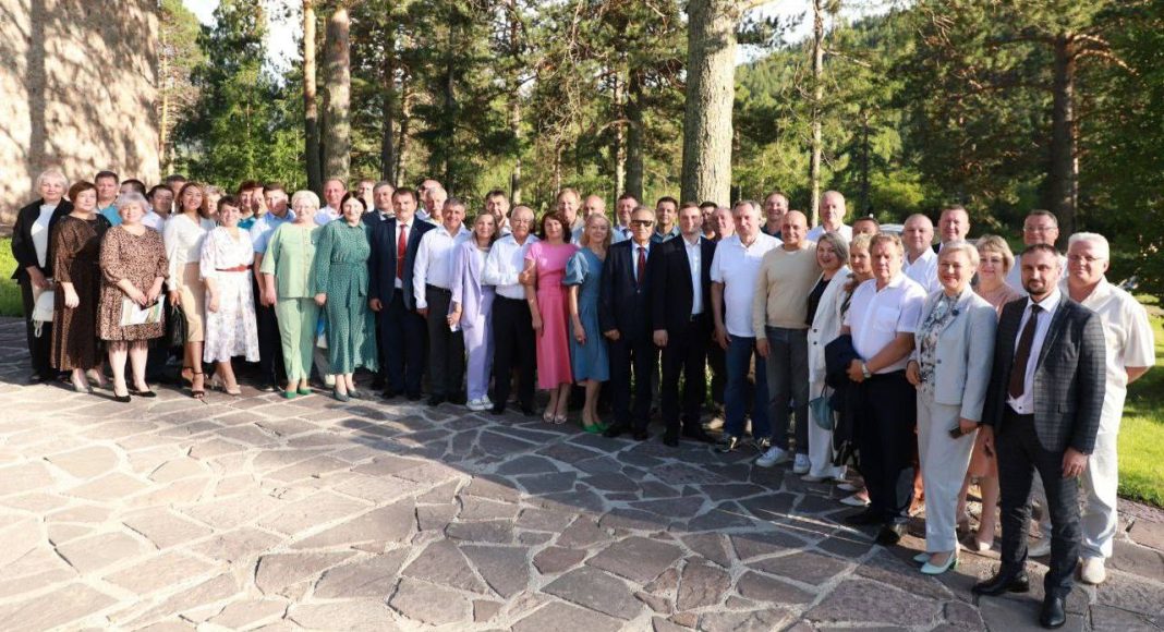 Сессия в Саяногорске. Фото со страницы Сергея Сокола