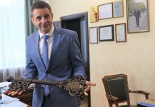 Глава Абакана поздравил с Днем города Алексей Лемин