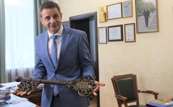 Глава Абакана поздравил с Днем города Алексей Лемин