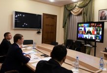 Совещание с Путиным. Фото со страницы Валентина Коновалова