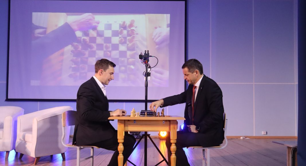 Сергей Карякин и Алексей Лемин. Фото: Абакан.рф