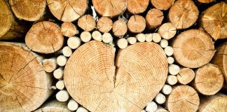 Сердце, бревна