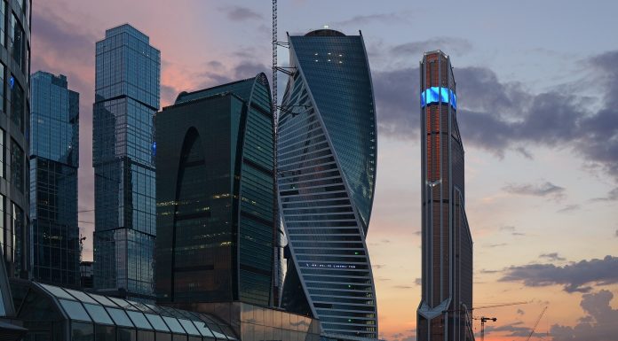 Глава Хакасии работает в Москве Москва-Сити