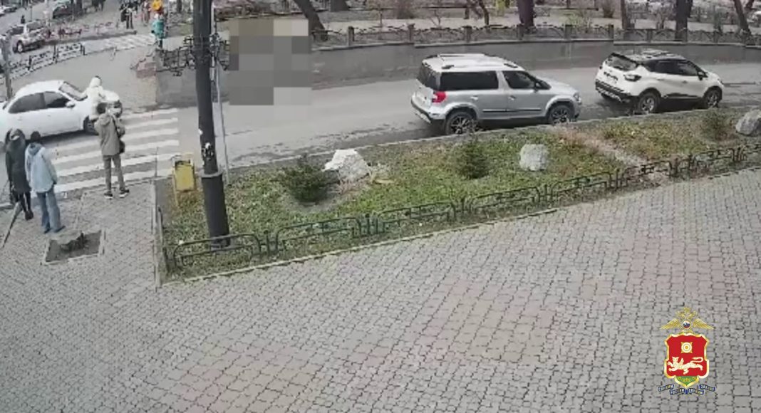 Кадр съемки видеонаблюдения Кадр съемки видеонаблюдения