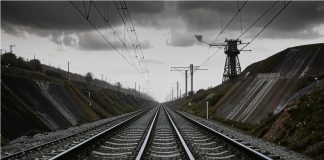 Железная дорога, уголь. Изображение kandinsky