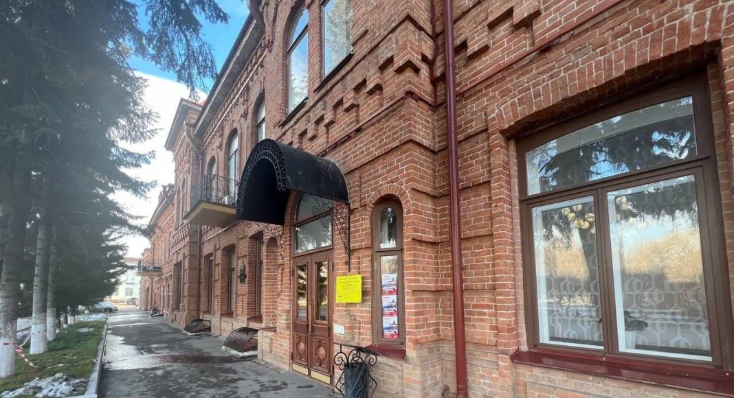 Администрация Минусинска. Фото из телеграм-канала прокуратуры Красноярского края Администрация Минусинска. Фото из телеграм-канала прокуратуры Красноярского края