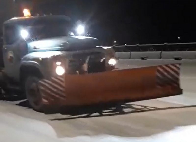 Кадр съемки МКУ «Спецавтобаза ЖКХ» Кадр съемки МКУ «Спецавтобаза ЖКХ»